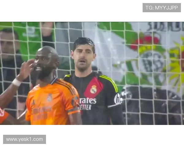 奥布拉克与库尔图瓦：门线反应速度与身高覆盖能力对比