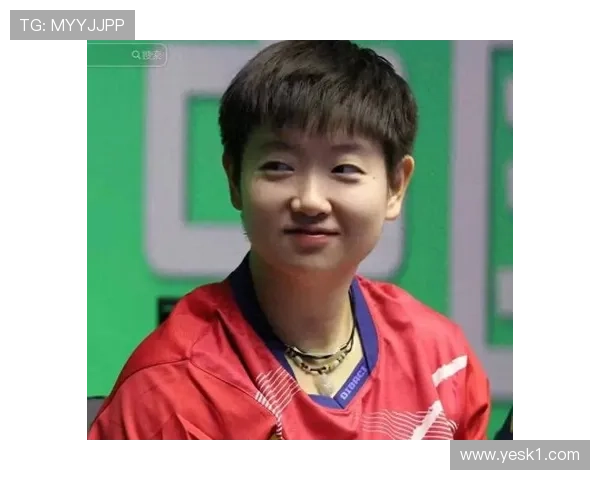 孙颖莎今天连换三个造型，感觉她家衣橱是开了个小型秀场吧？