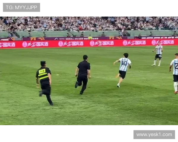 庆祝过度会被判罚吗？足球规则怎么界定越界行为